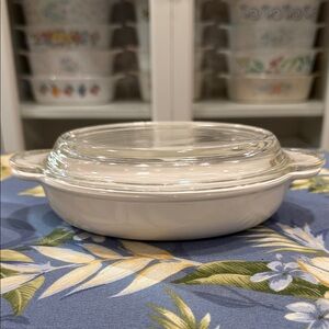 Corningware White Dish with Clear Lid P-14-B